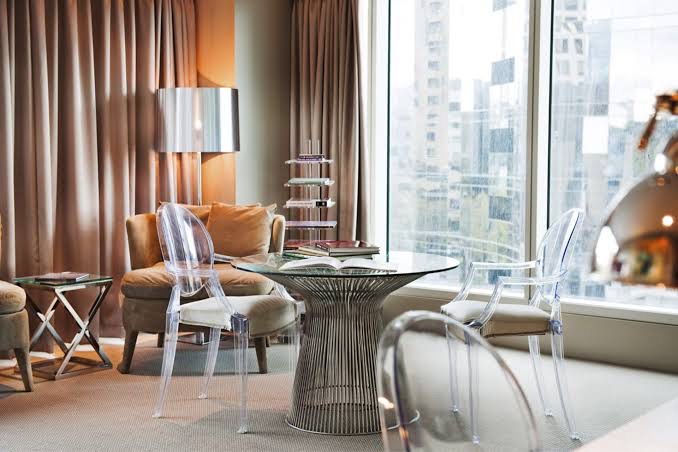 An editor's annotated contact sheet of hotel interiors